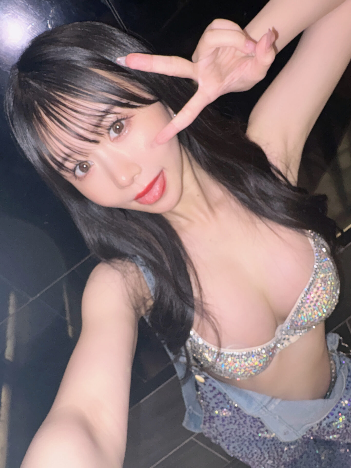 外カメで自撮りしてたらデジカメみたいになった📺